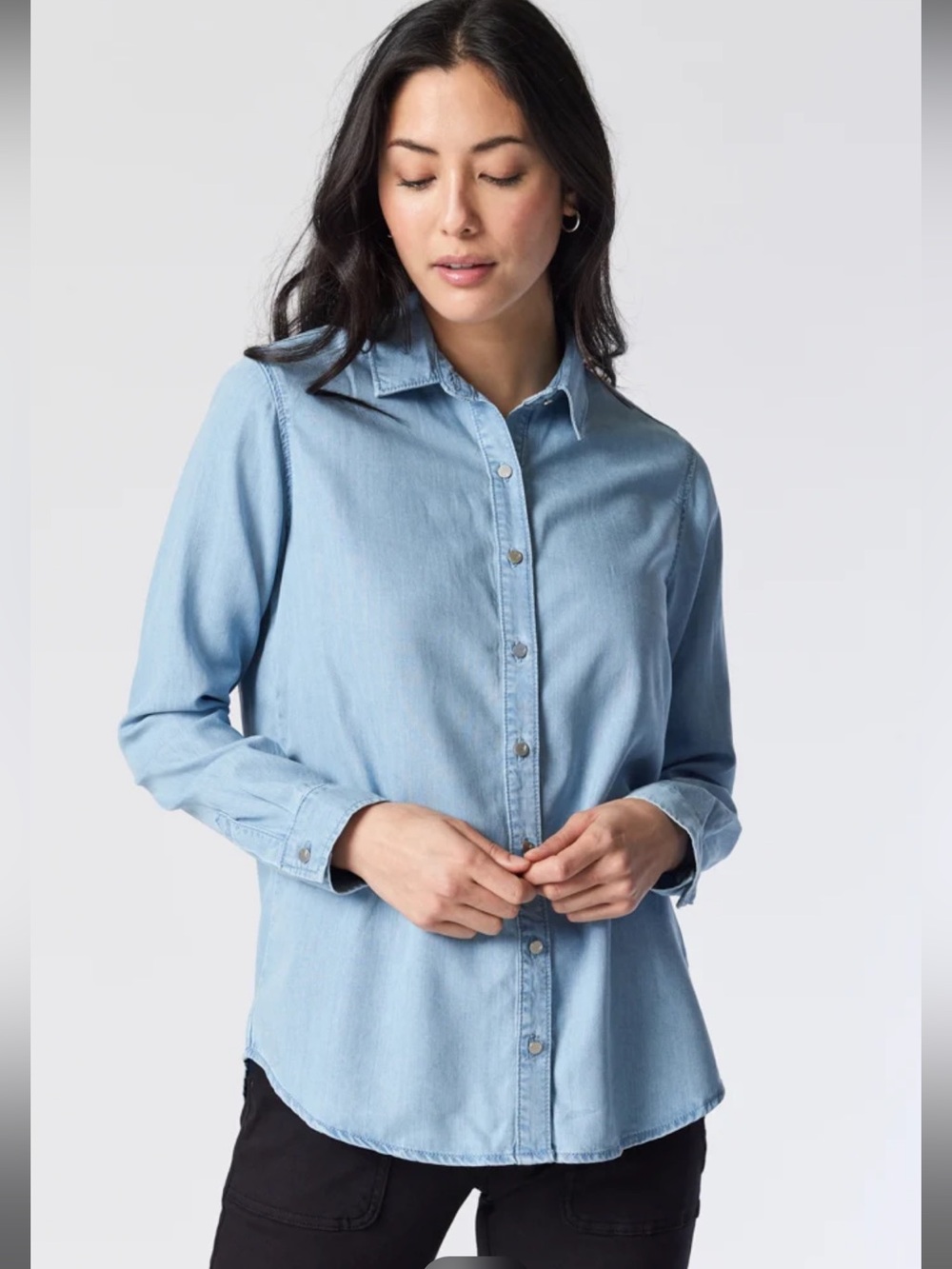 Light Blue Denim Shirt 🇨🇦🇨🇦🇨🇦
